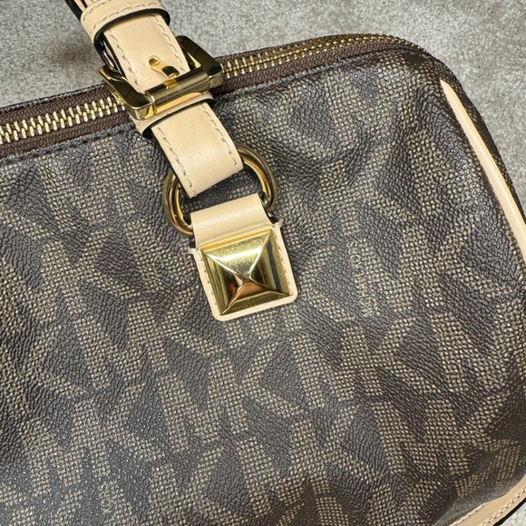 Michael Kors Speedy MK Signature Monogram Logo Satchel Bag with adjustable strap - Picture 3 of 16